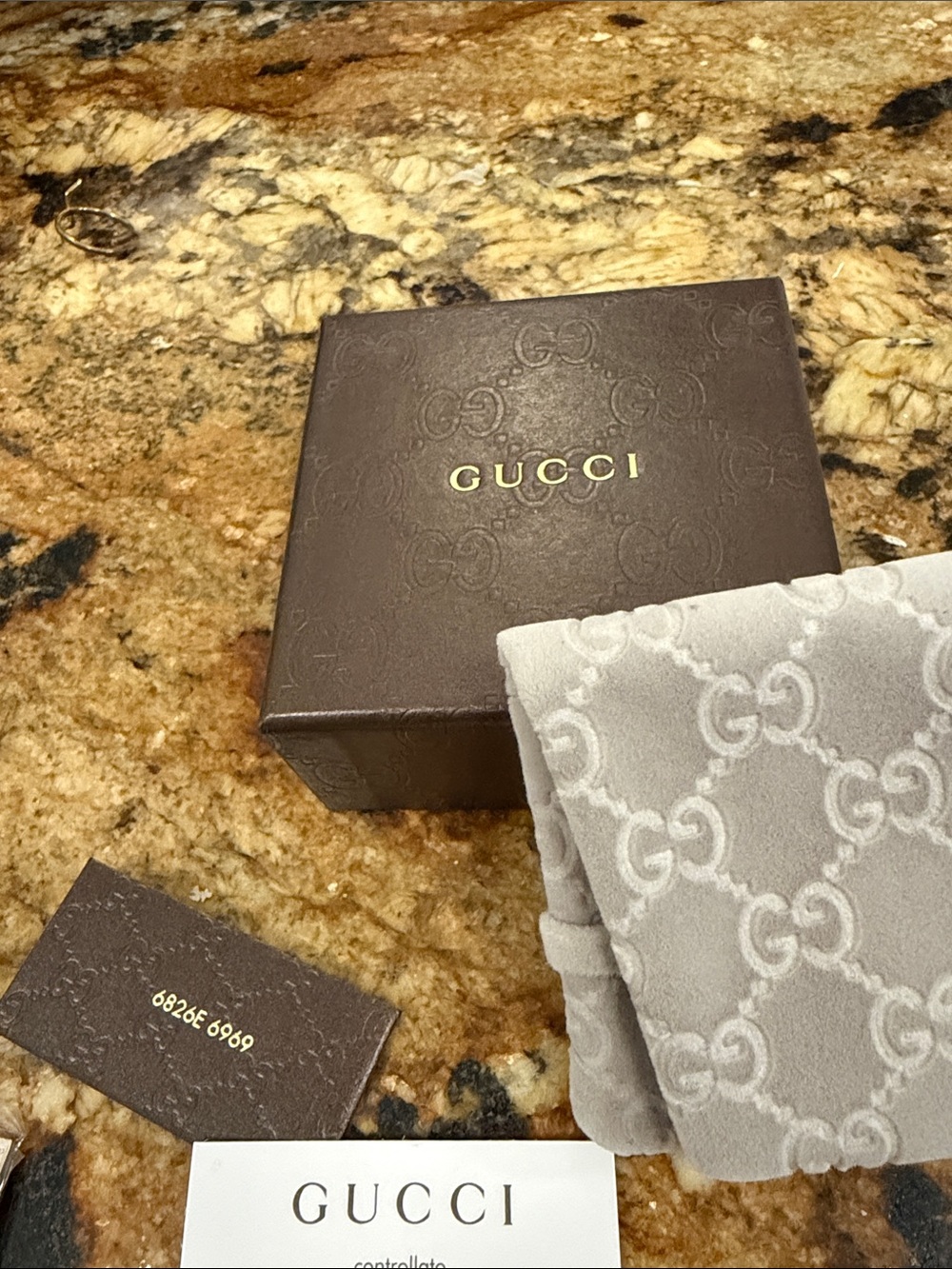 Gucci Silver ID Tag Link Bracelet - Picture 4 of 7